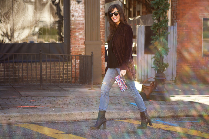 free-people-walking-clutch-vera-bradley