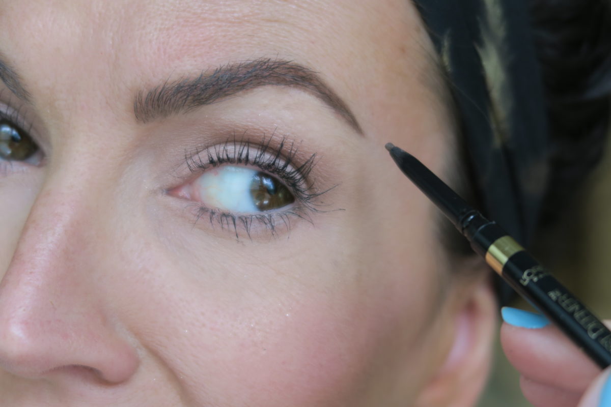 how to fill in eyebrows more naturally trick