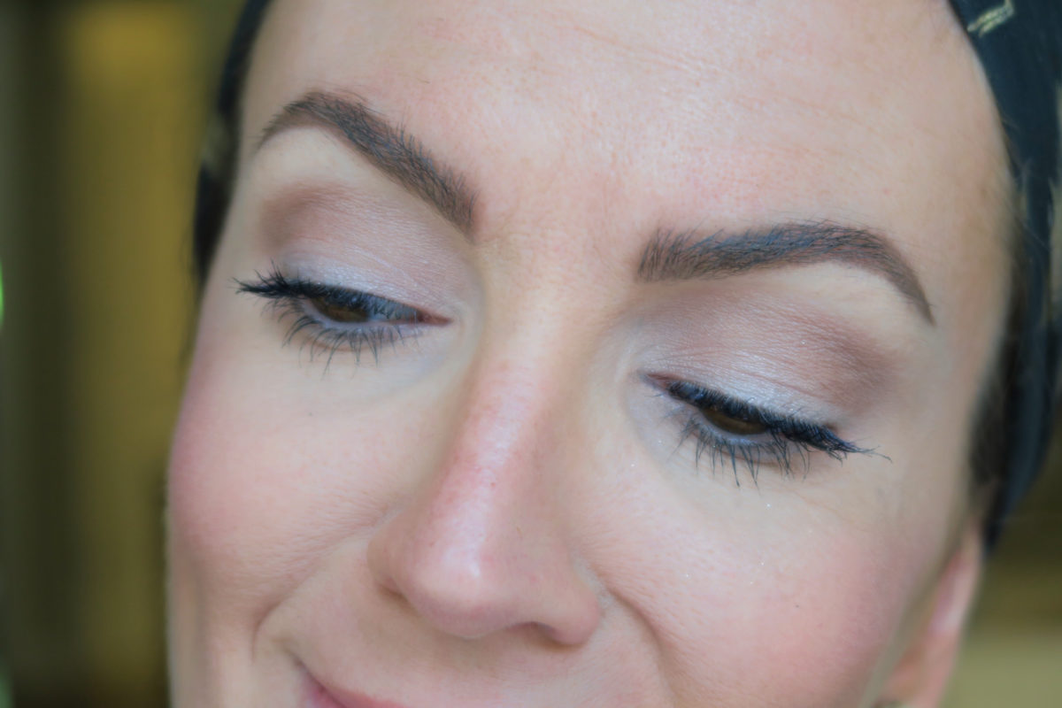 naturally filling in eyebrows beauty blogger JennySue Makeup