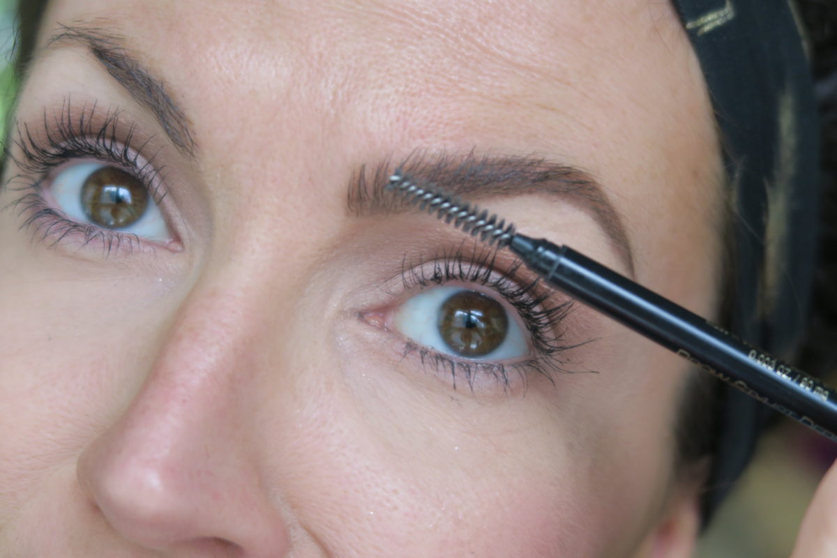 tips for filling in eyebrows natural looking