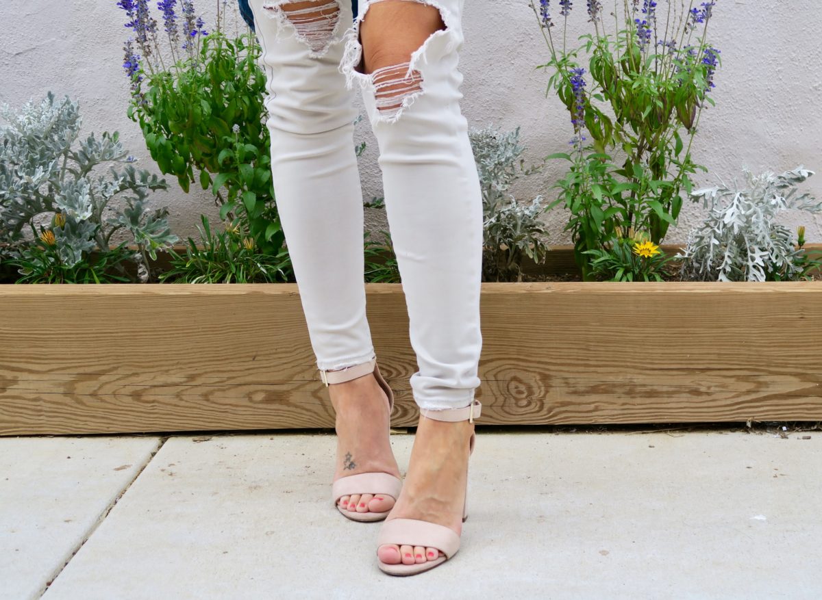 steve madden ankle block sandals how to style a tee shirt + jeans re