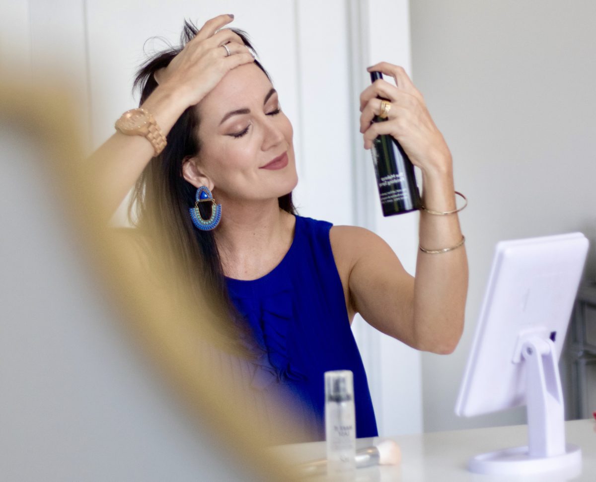 how to use a makeup setting spray to make makeup last longer