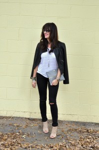 how-to-dress-up-a-tee-crossbody-bag-gigi-new-york