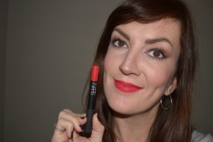 best-red-lipstick-nars-dragon-girl