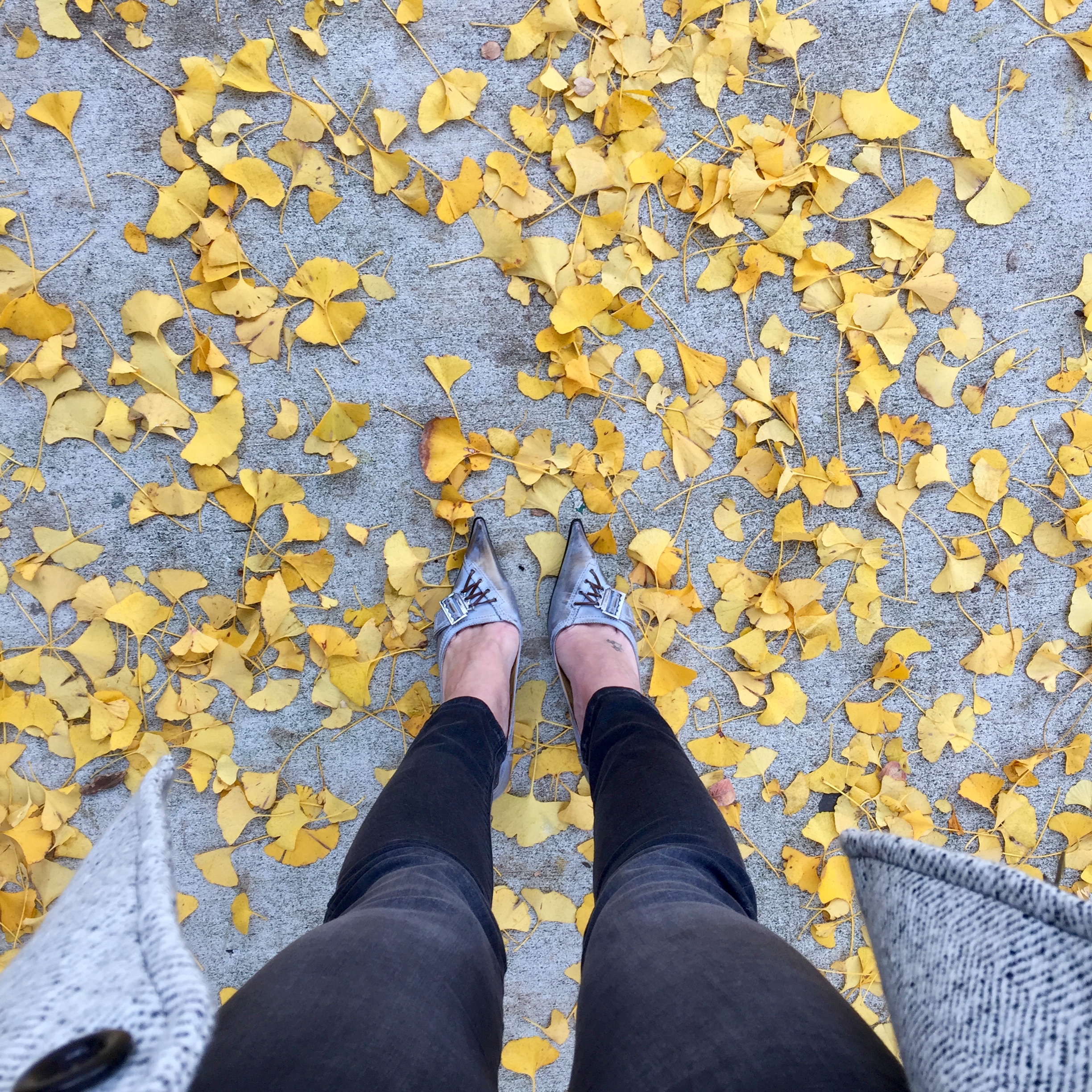 Styled Three Ways : Denim Leggings - JennySue Makeup