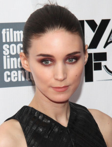 rooney-mara-red-makeup