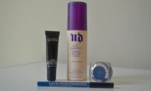 eyeshadow_stay_put_tricks