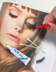 important_bridal_makeup_tips_false_lashes