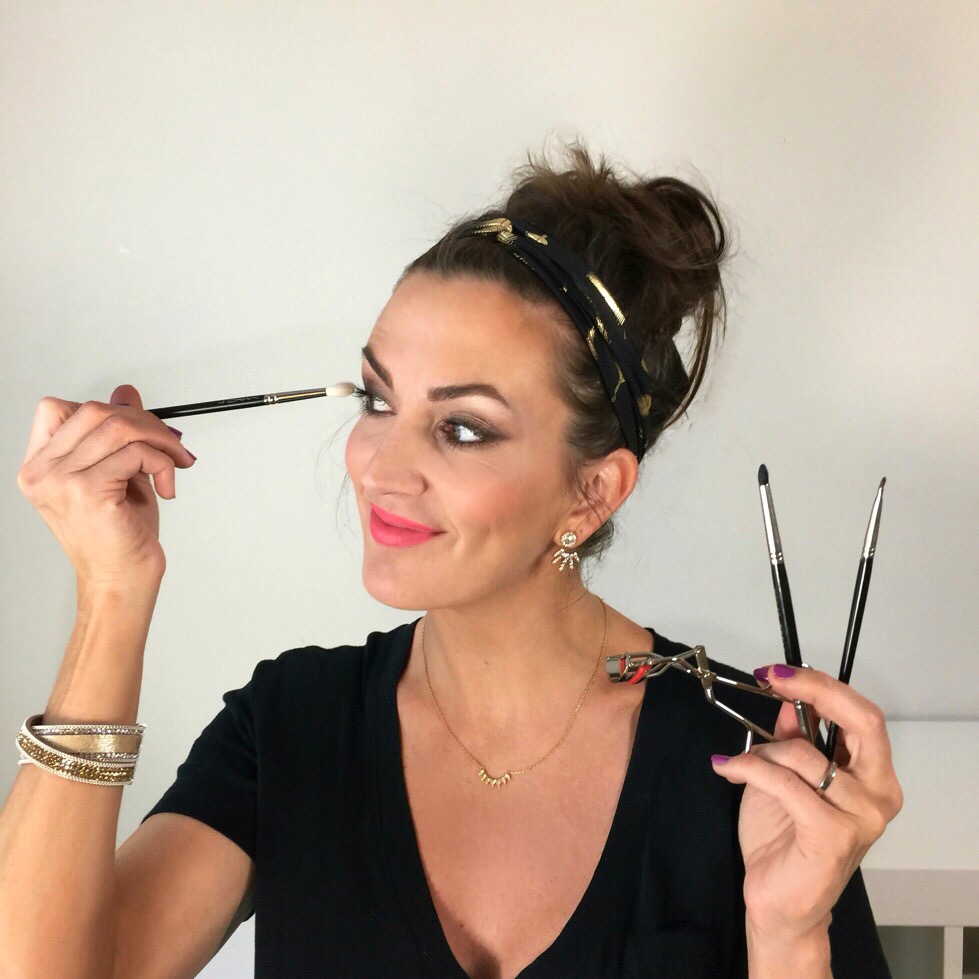 eye_makeup_brush_breakdown-Jenifer_Duvall_of_JennySueMakeup.com_beauty_blogger