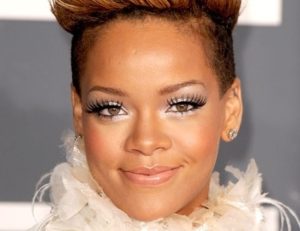 rihanna-white-eyliner-tricks-for-bigger-brighter-eyes