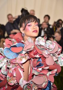 Rihanna-met-gala-makeup