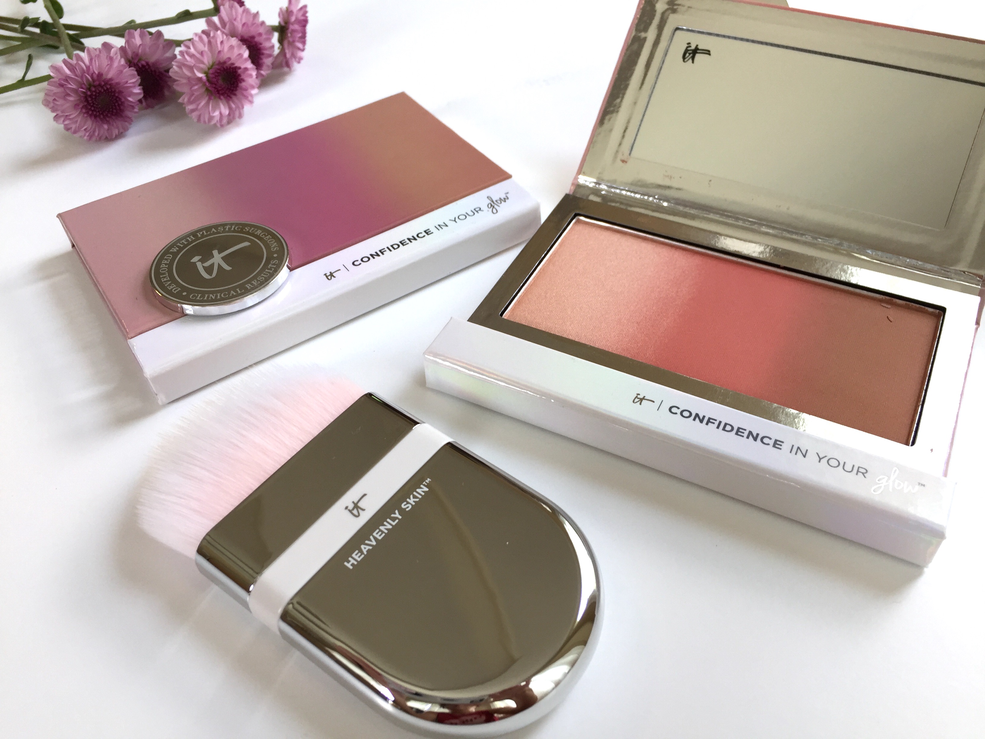 it cosmetics confidence in your glow review makeup of the moment