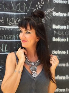 clarins graphik collection how to use an eyeshadow quad