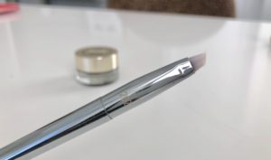 best angled eyeliner brush to create winged eye Real Techniques