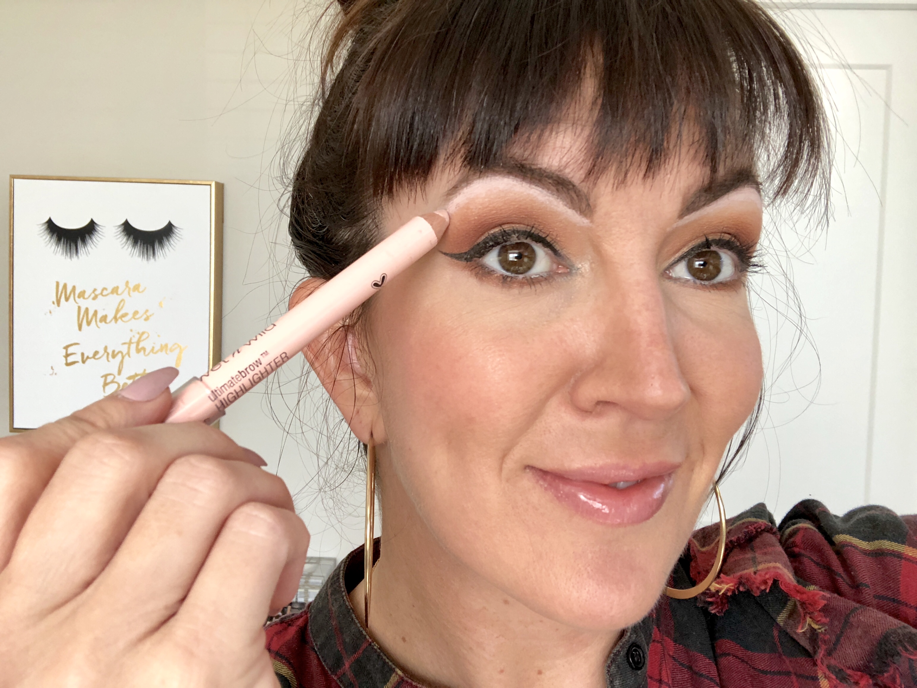 Eyebrow highlighter clearance