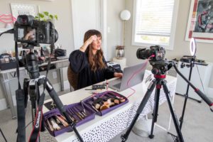 how to do a virtual makeup lesson